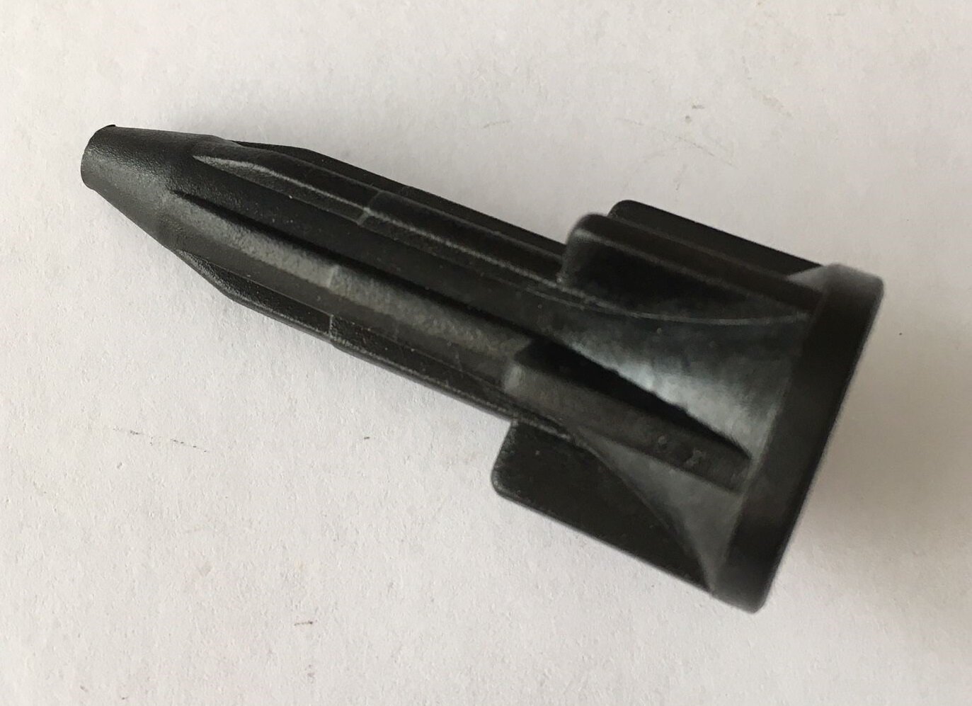 Направляющая трубка задняя, пластик (4267220) Kemppi