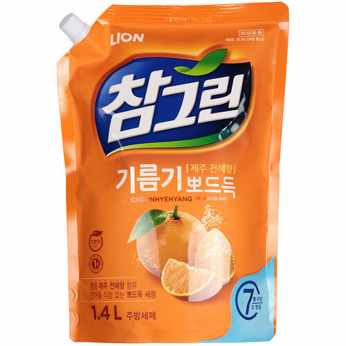 Средство для мытья посуды, овощей и фруктов с экстрактом японского мандарина LION Chamgreen Cheonhyehyang Refill (сменный блок), 1400 мл