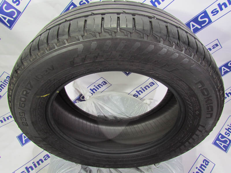 Nokian Hakka Blue SUV 235 60 17 шины Летние