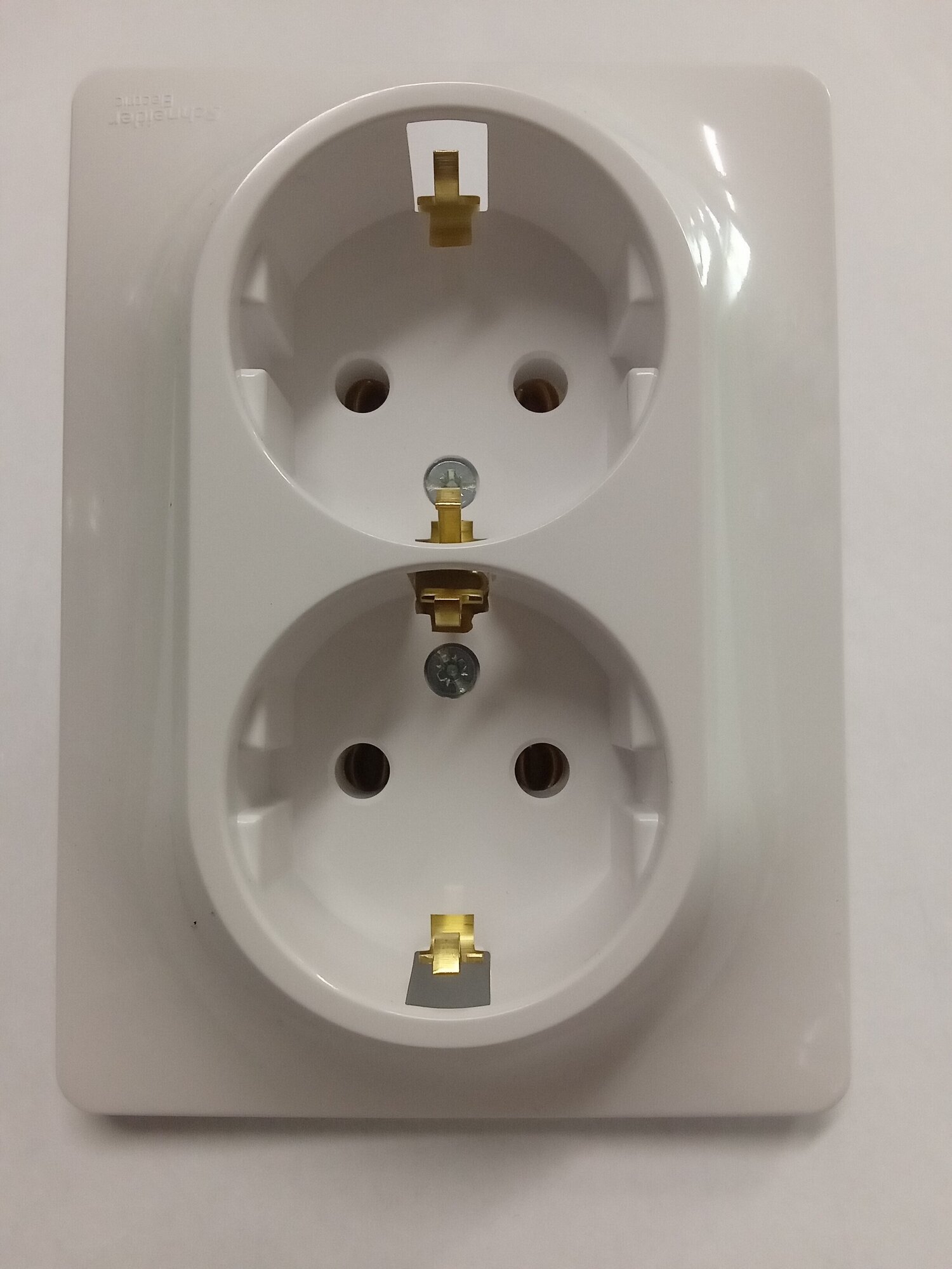 Розетка Schneider Electric - фото №18