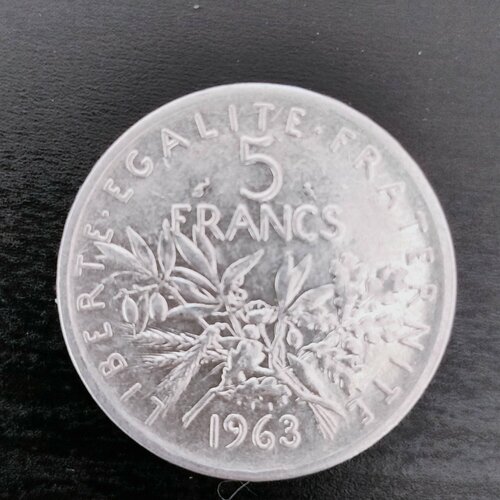 Монета 5 франков 1963 год, Франция.  Сеятельница UNC, в капсуле