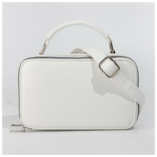 фото Саквояж, 2 отдела на молнии, длинный ремень, цвет белый noname