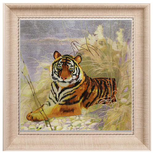 Картина вышивка шелком вручную Тигр в камышах/см 60х60х3/в багете