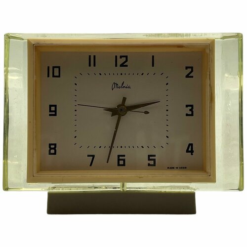 Настольные механические часы Молния 1970-1980 гг Челябинский ЧЗ СССР Версия на экспорт 5243₽