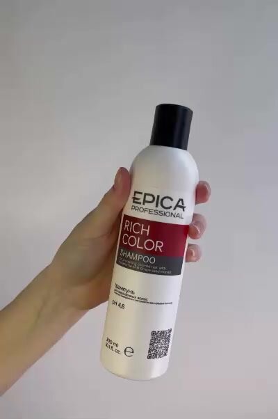 EPICA Professional Rich Color Шампунь для окрашенных волос с маслом макадамии и экстрактом виноградных косточек, 300 мл. — фото 1