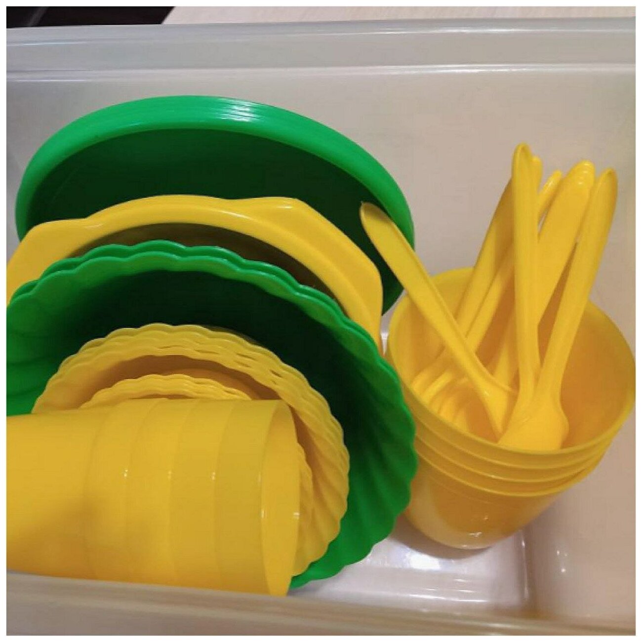 Набор посуды для пикника в контейнере (на 4 персоны, 36 предмета) - фотография № 11