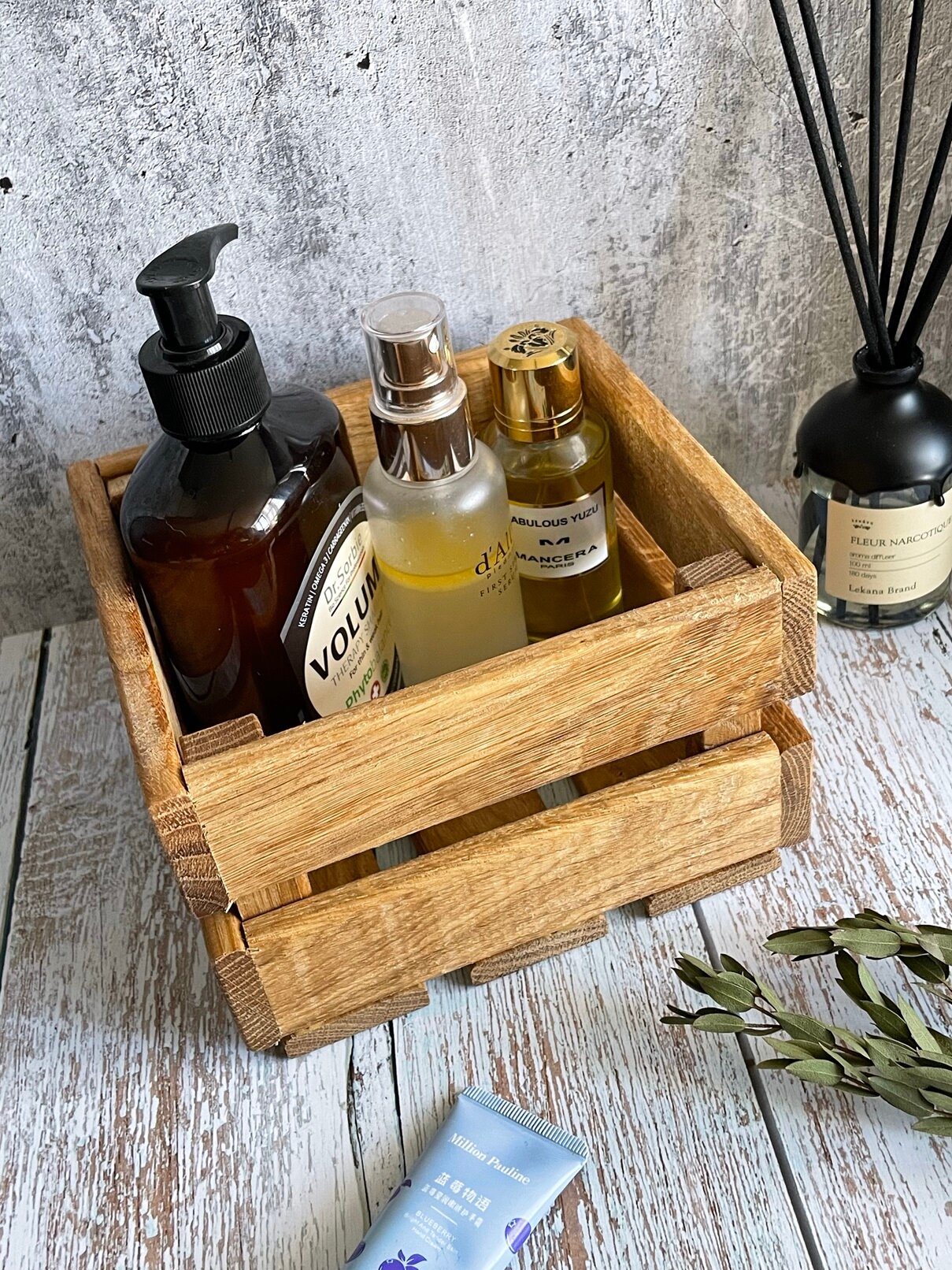 фото Деревянный ящик из массива