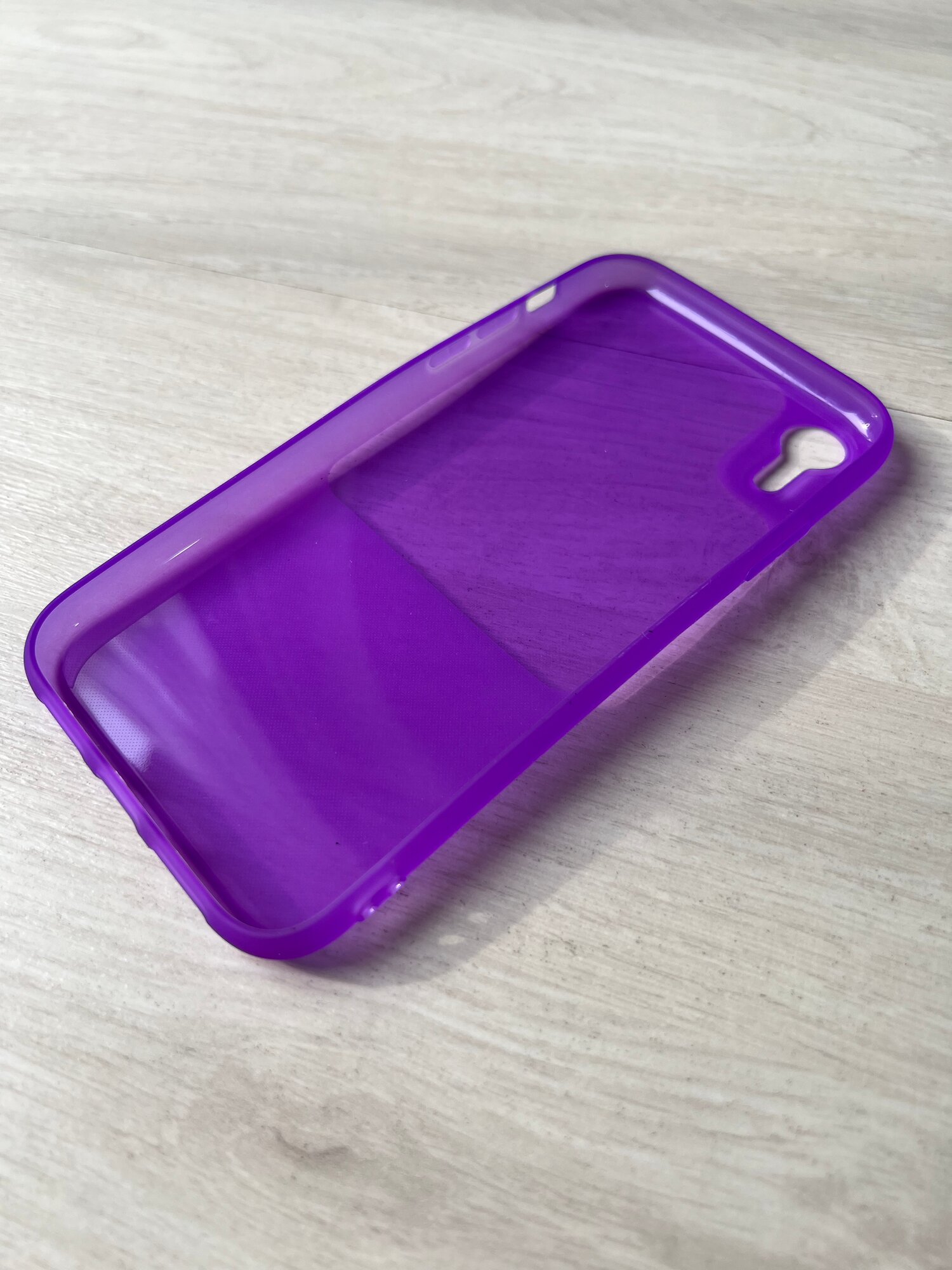 Чехол для iPhone XR (резиновый, с необычным дизайном) разных цветов. — фото 1