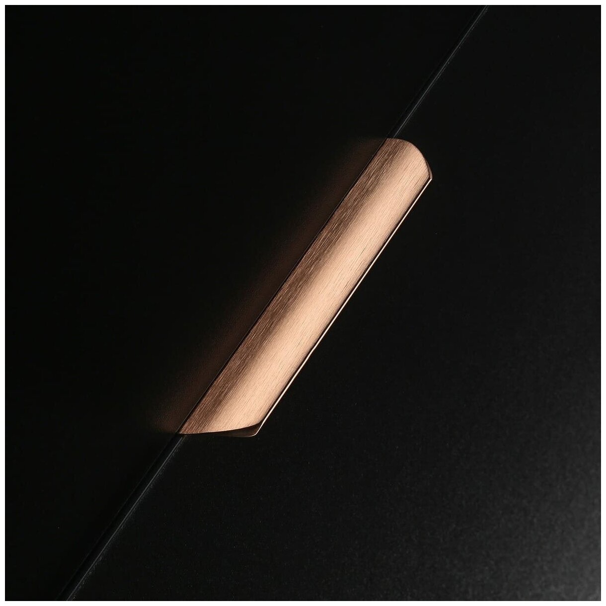 Ручка мебельная алюминиевая HEXA 96мм/150мм, брашированное золото - фотография № 6