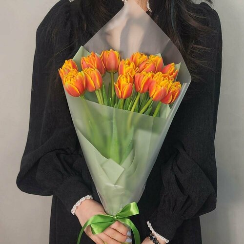 17 оранжевых пионовидных тюльпанов. Букет RoseMarin