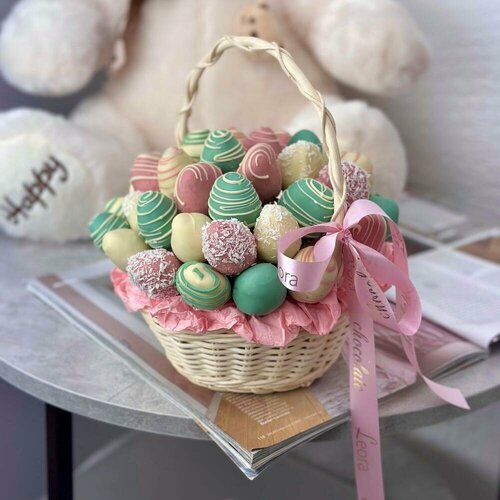 Детский набор 1152. Корзинка с клубникой в шоколаде