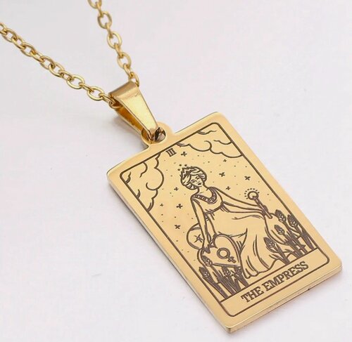 Изображение товара Амулет талисман "Карта Таро Аркан Императрица" в золотом цвете