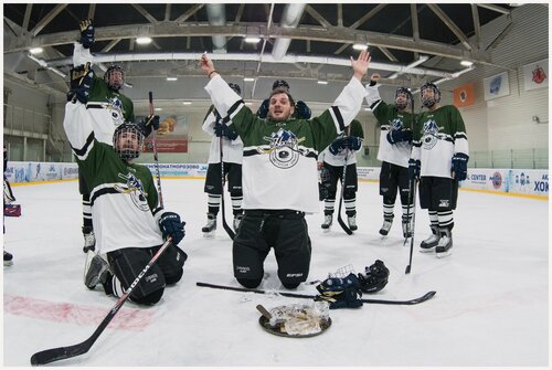 Изображение товара Подарочный сертификат «Мастер-класс по игре в Хоккей» (1 час 30 минут, 1 чел. (групповое))
