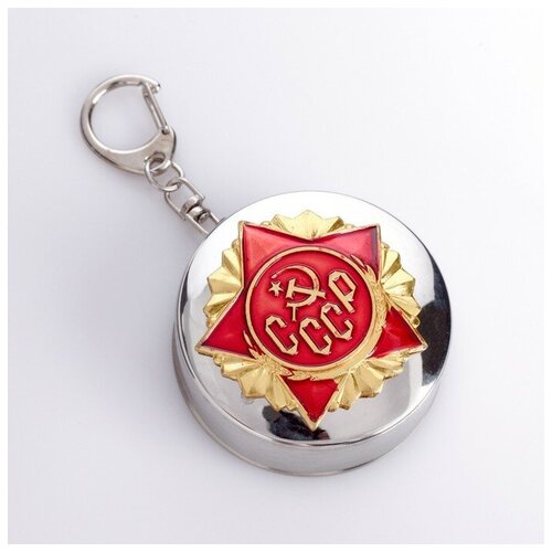 Складной стакан с карабином 