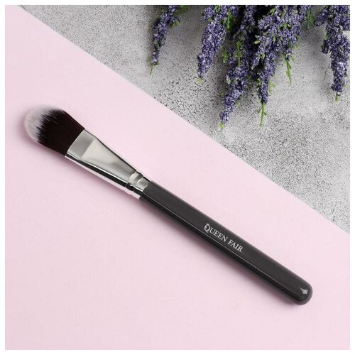 Кисть для макияжа Brush GRAPHITE, 17 см, цвет серый