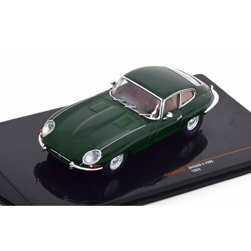 Jaguar e-type coupe 1963 green