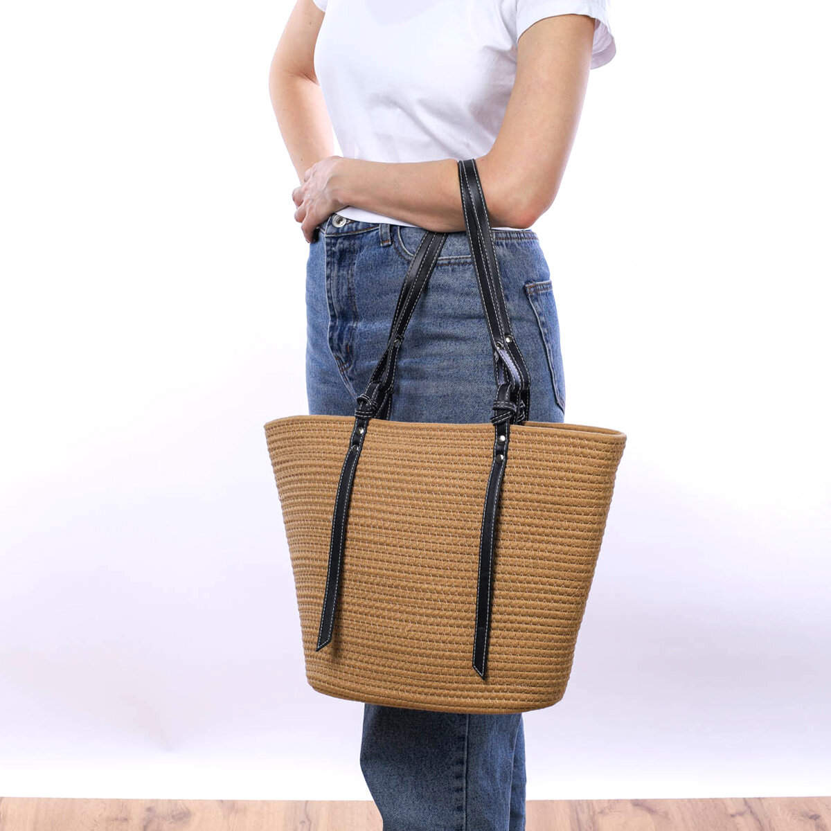 фото Сумка пляжная плетеная, кожаные ручки