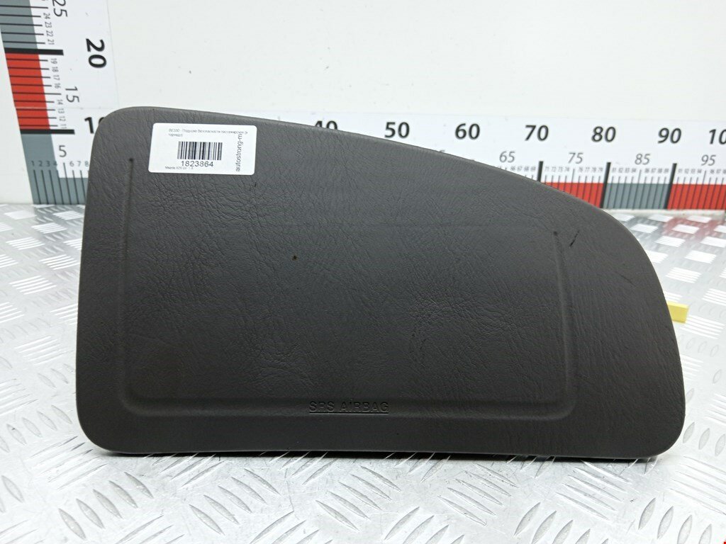 Подушка безопасности пассажирская (в торпедо) Mazda 626 GF GE4T57K70C04 арт. 1823864