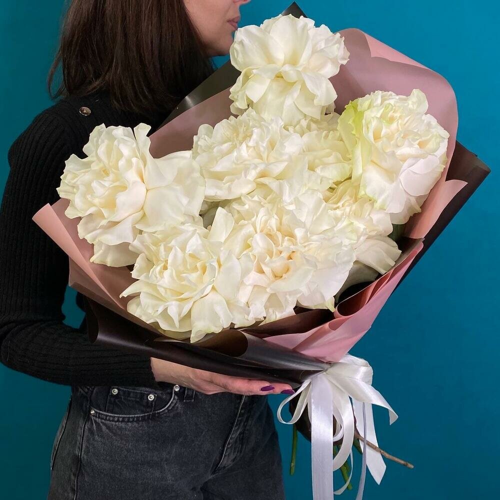 9 французских роз / Букет из 9 белых французских роз / Вывернутые розы