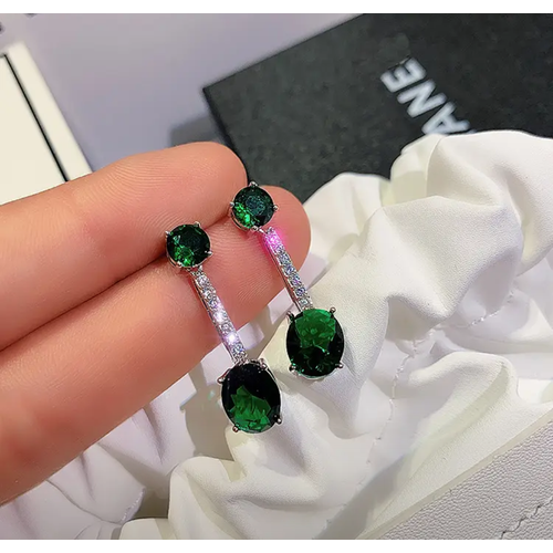 Серьги ZULTANIT изумруд синтетический серебристый 1080₽