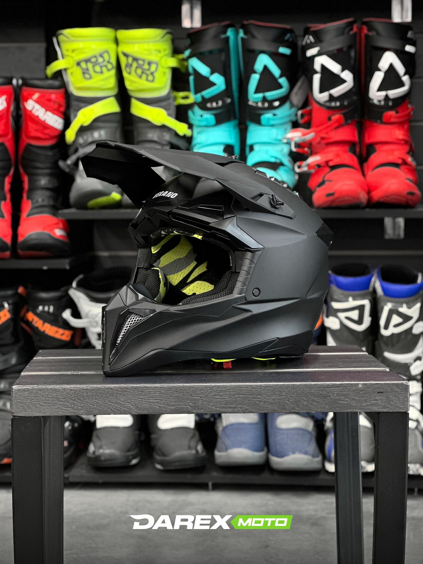 Шлем кросс Verano 189 Matt Black6# L