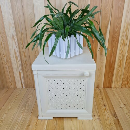 Тумба пластиковая УЮТ усиленные рёбра жесткости Цвет Бежевый с бежевой плетёной дверью слева 3900₽