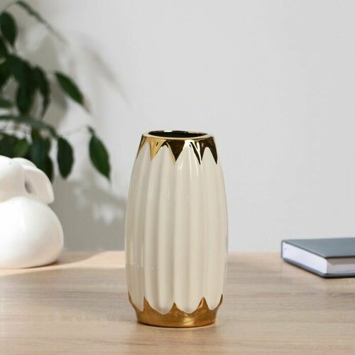 Ваза керамика настольная Лаладж d 6см h 18х9 см белый 2920₽