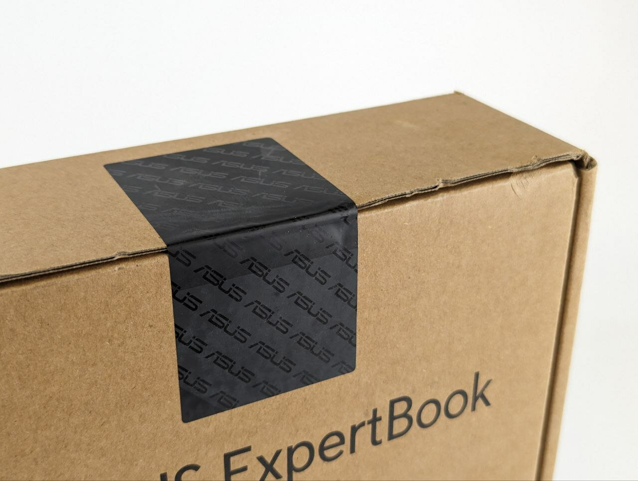 14" Ноутбук ASUS ExpertBook B1 B1402CBA-EB0642 1920x1080, Intel Core i5 1235U, RAM 8 ГБ DDR4, SSD 512 ГБ, NoOS, 90NX05V1-M00S10, чёрный — фото 10