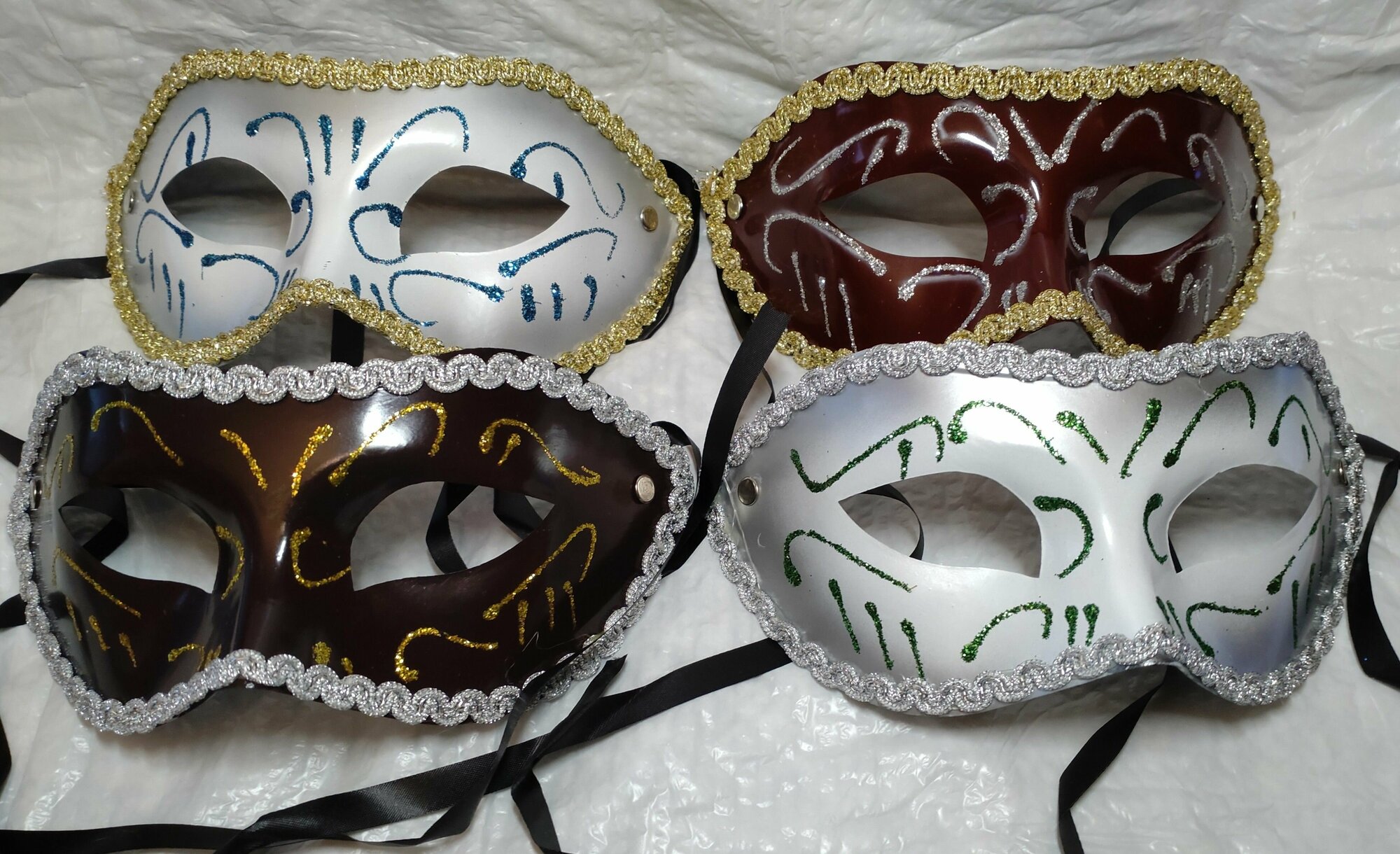 Карнавальная венецианская маска с кружевами . Комплект из 4 шт.