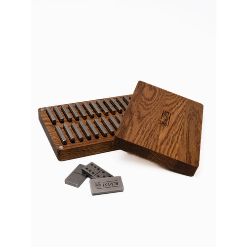 Домино из стали с логотипом