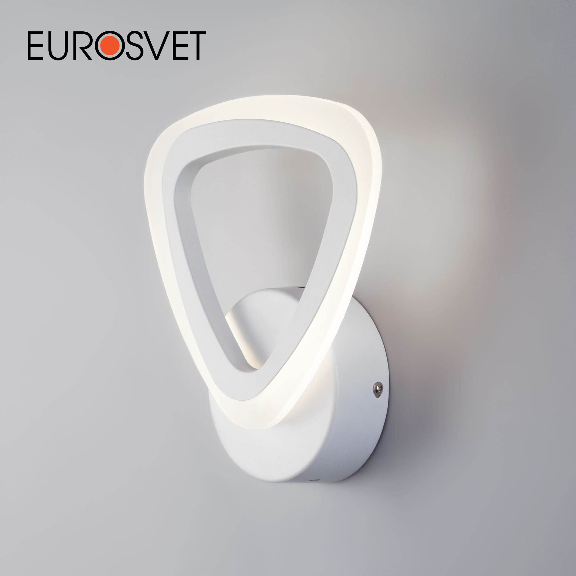 фото Настенный светильник Eurosvet 90216/1 белый