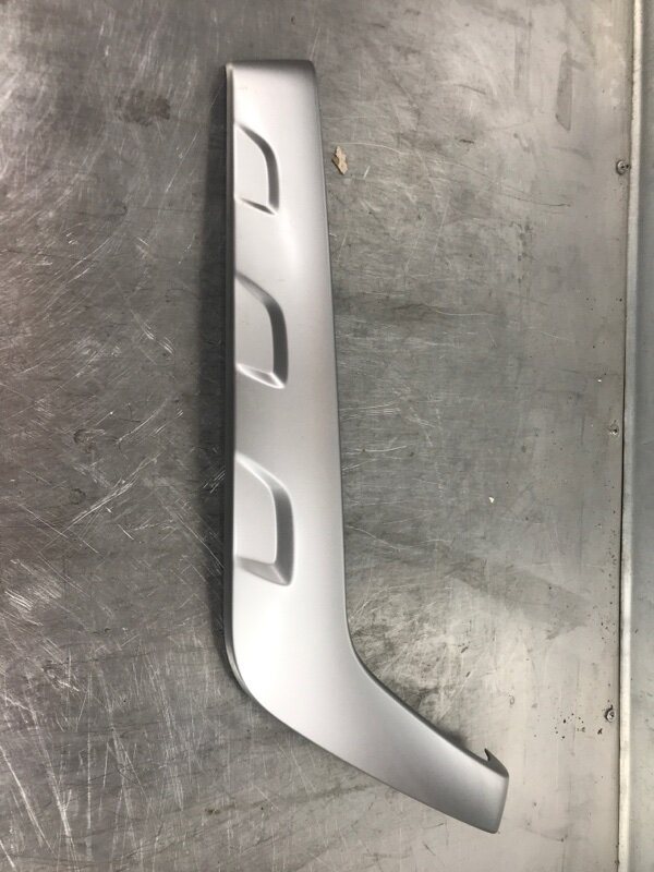 Накладка левая Ford 1 745 075