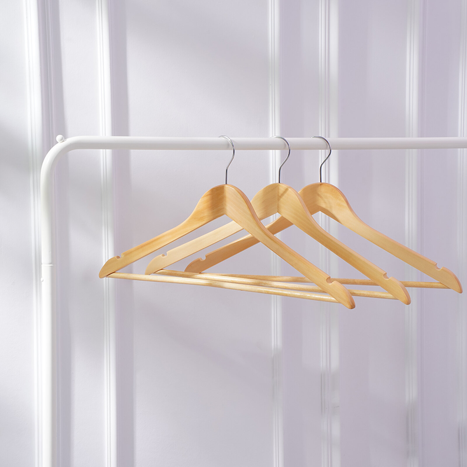 Плечики для одежды с перекладиной LaDо́m, сорт А, 3 шт, 44,5×1,2×23 см, светлое дерево, клён