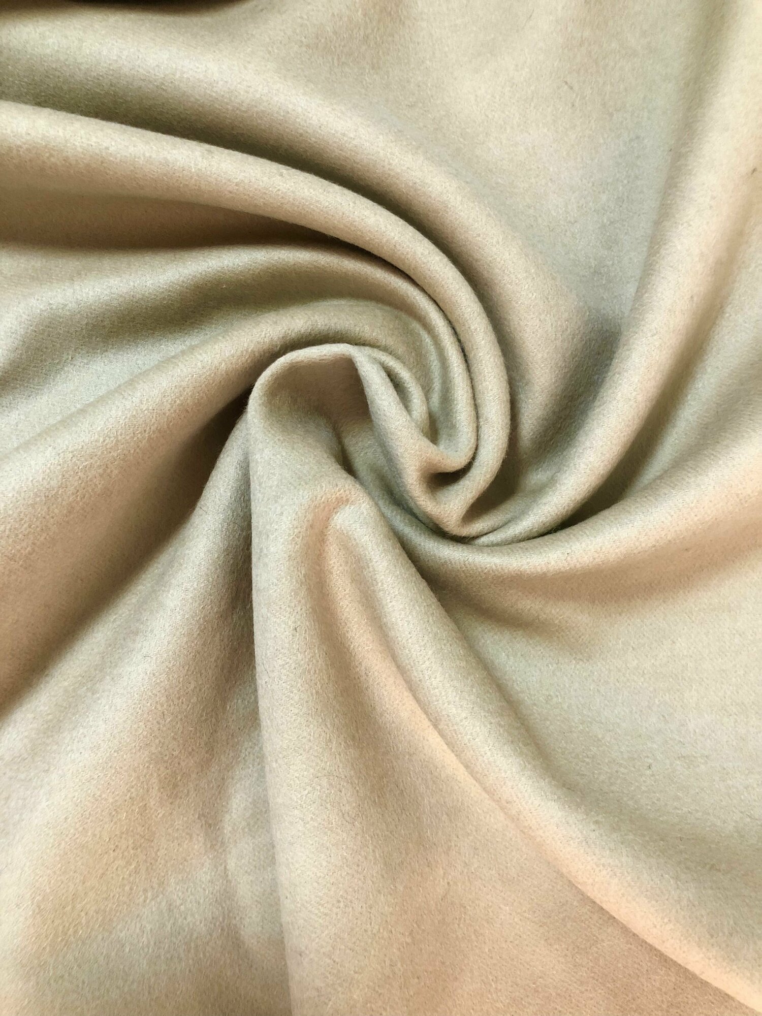 фото Ткань шерстяная Кашемир ш.150см х дл150см(остаток)