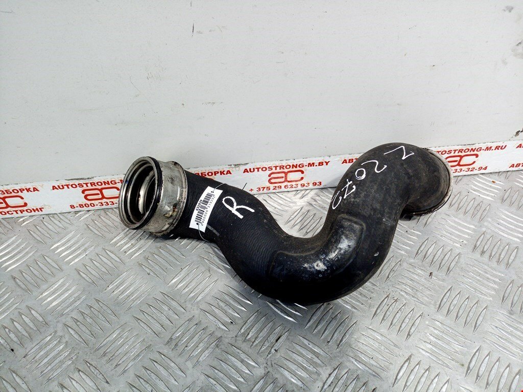 Патрубок интеркулера Mercedes C-Class (W203) арт. 631929