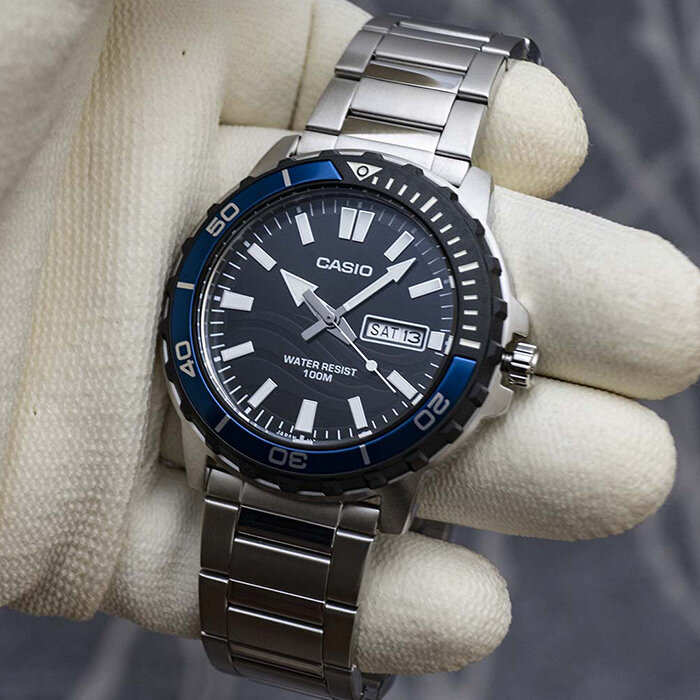 Наручные часы CASIO Standard, серебряный/синий