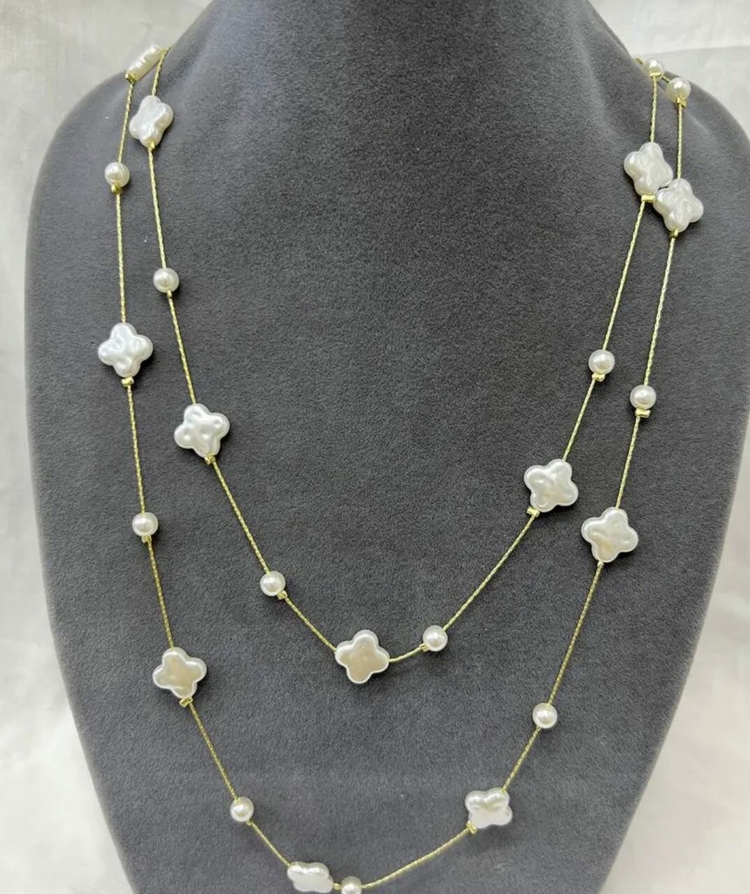 Цепь на тело, белый