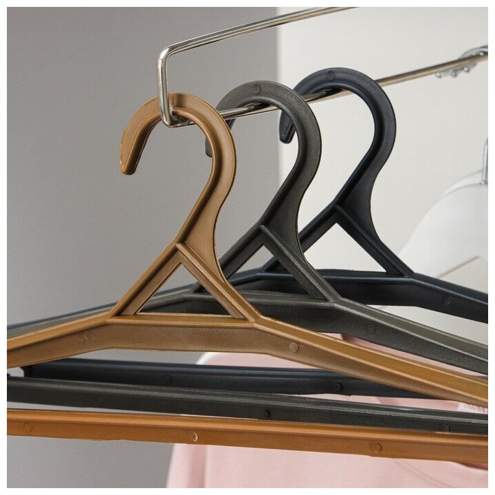 Вешалка-плечики для верхней одежды, размер 52-54, цвет микс - фотография № 6