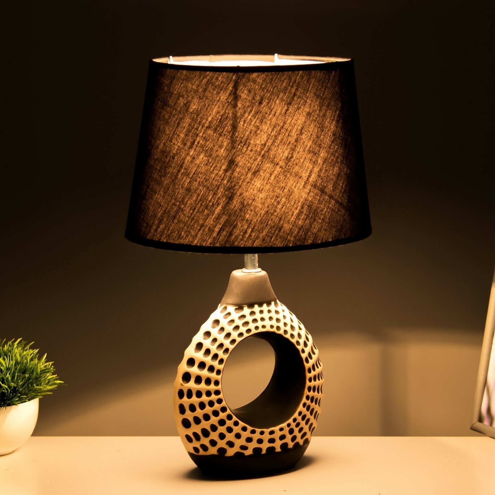 Настольная лампа "Корнели" Е27 40Вт черный 18х26х41 см - фотография № 4