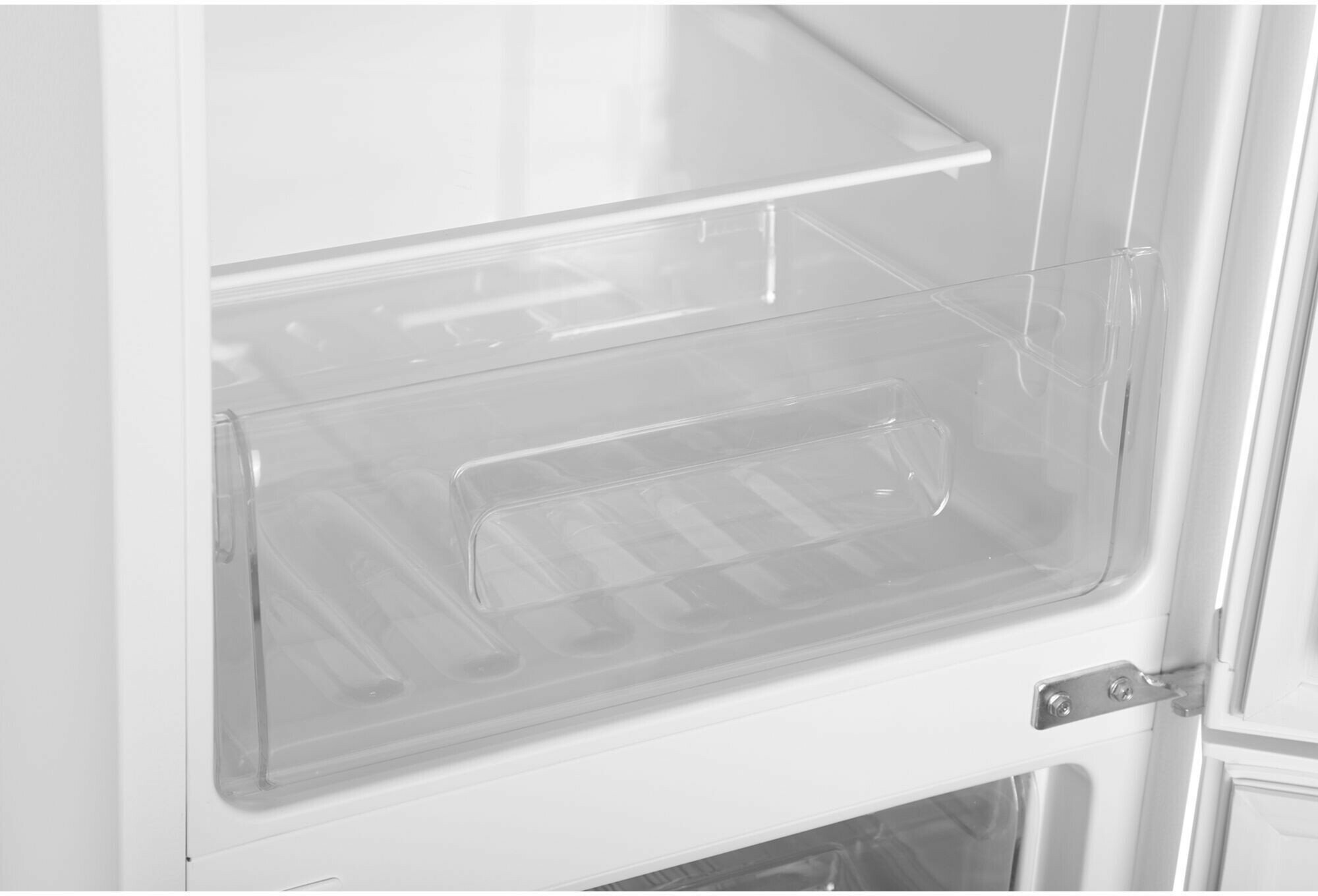 Холодильник SUNWIND 2-хкамерн. белый (двухкамерный) - фотография № 7