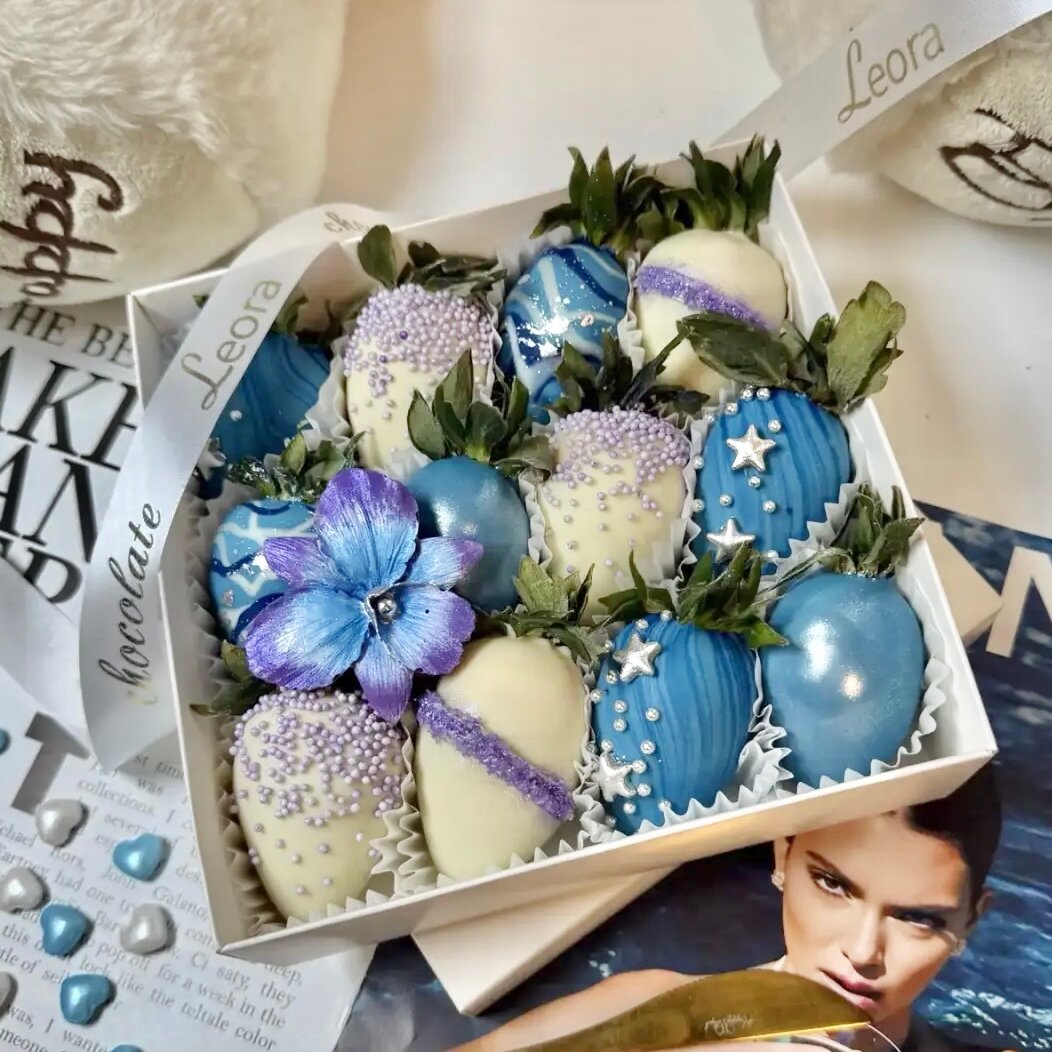 Клубника в шоколаде 9–16 шт. Бельгийский шоколад Callebaut. Подарочный набор 5613