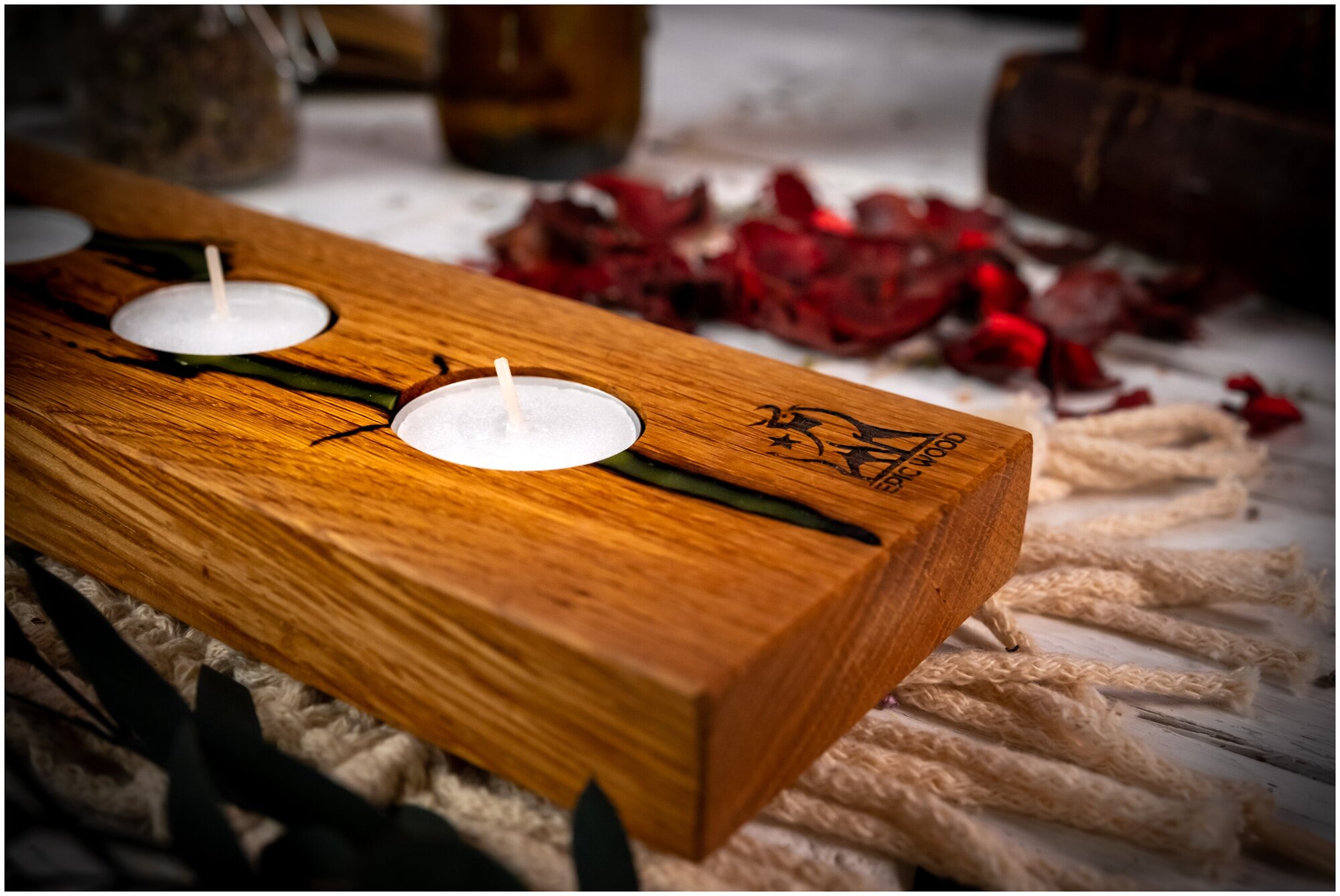 Подсвечник деревянный "5 свечей" 39,5х9,5 см. для чайной свечи (зеленая молния) - фотография № 2