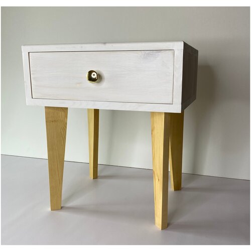 Прикроватная тумба с одним ящиком из массива