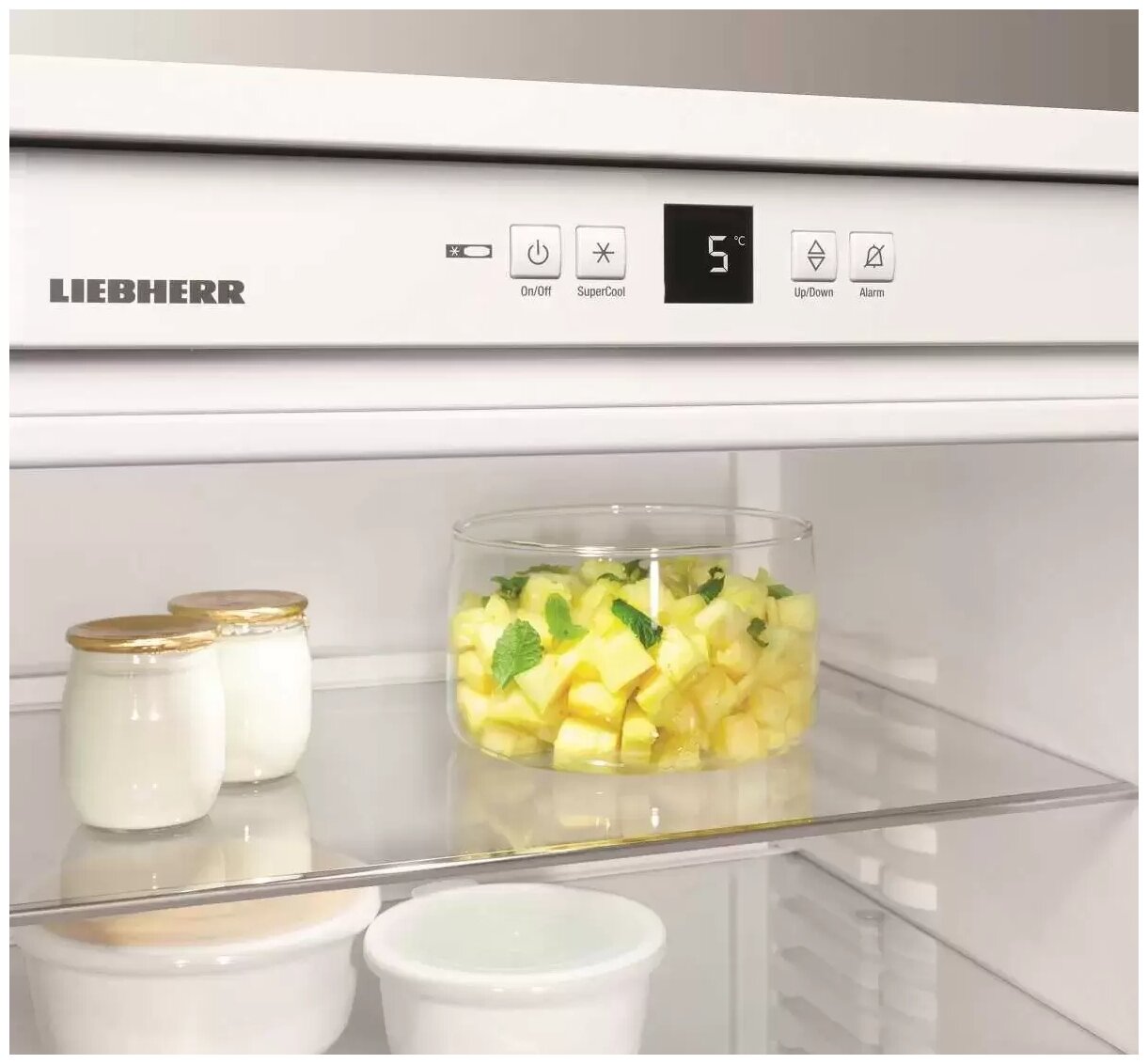 Встраиваемый холодильник однодверный Liebherr - фото №3