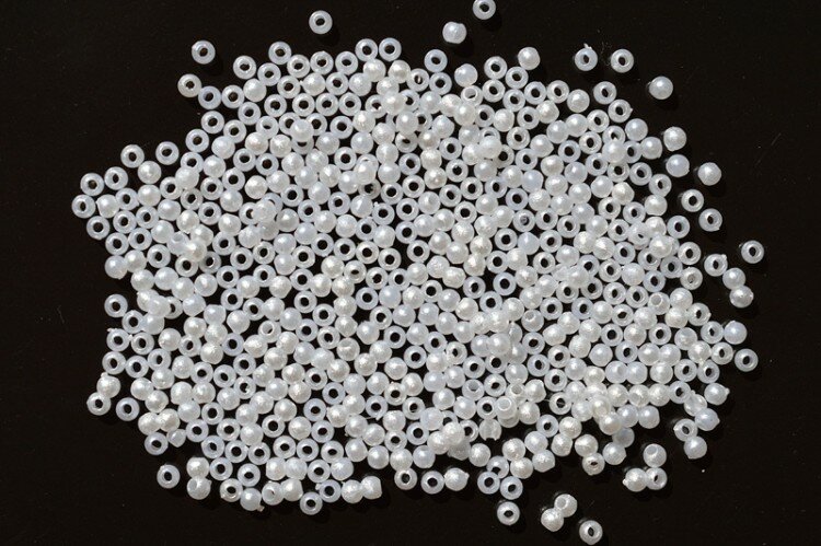 Бусины акриловые круглые 3мм отверстие 1мм цвет белый имитация жемчуга 527-031 10г (около 850шт)