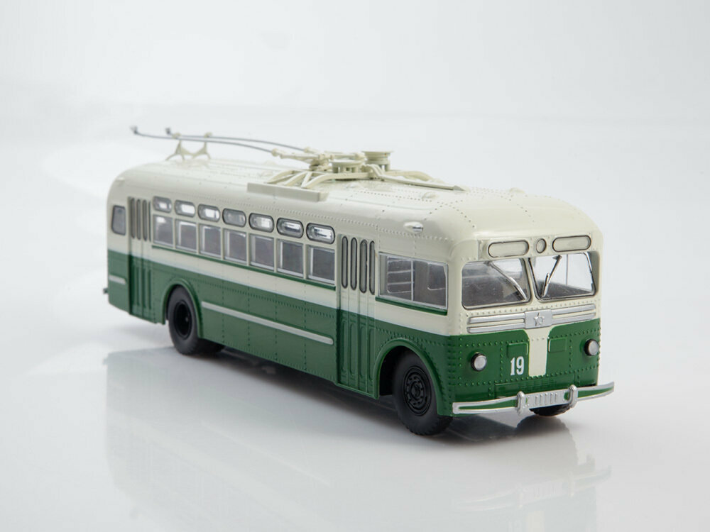 Масштабная модель Троллейбус МТБ-82Д — фото 1