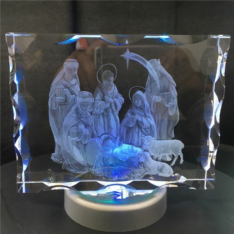 3D лазерная гравировка в закаленном стекле: "младенец иисус" /Вращающаяся подсветка, рифленые края/