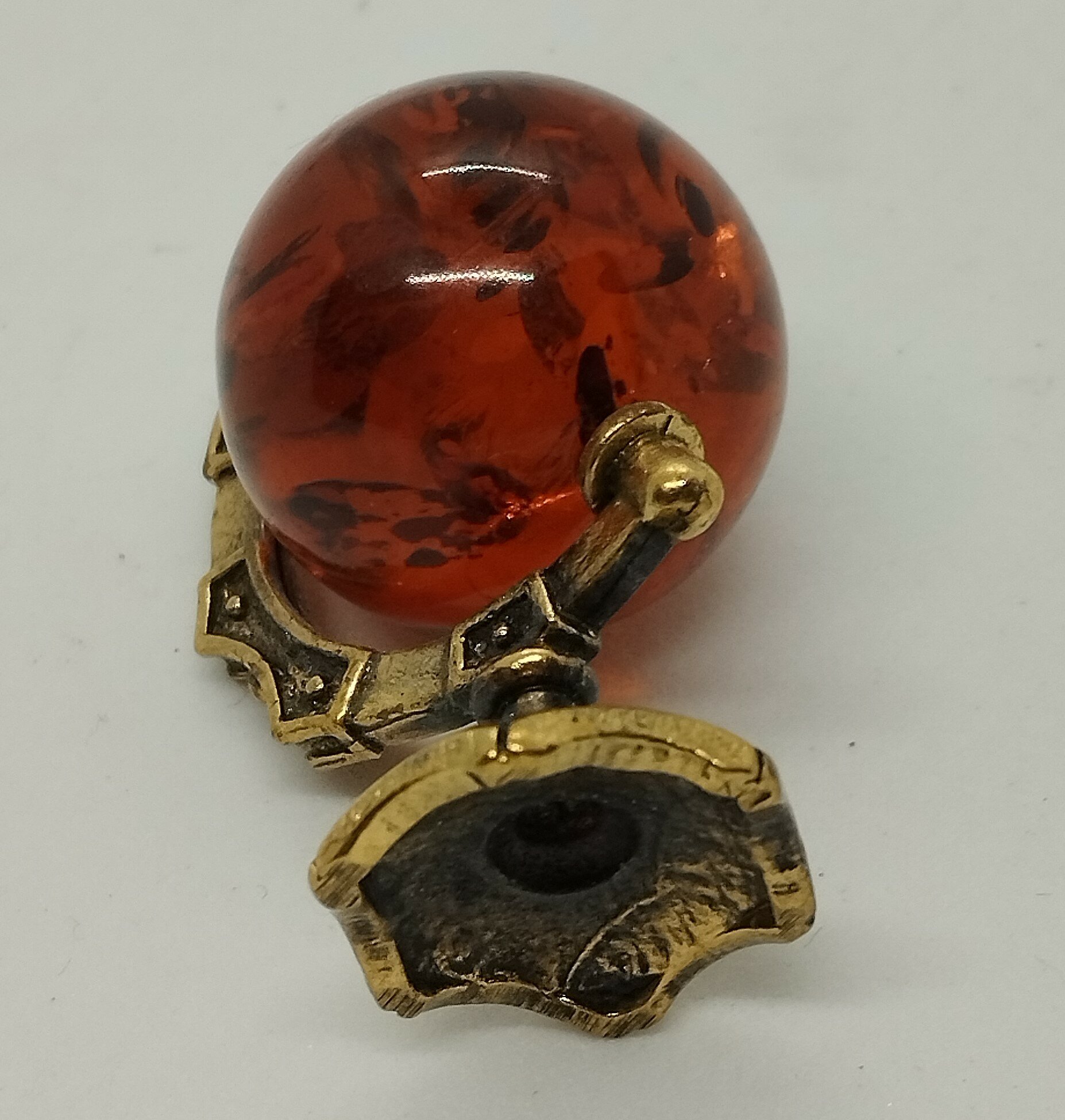 Фигурка бронза с янтарем "Глобус", арт 1267 — фото 1