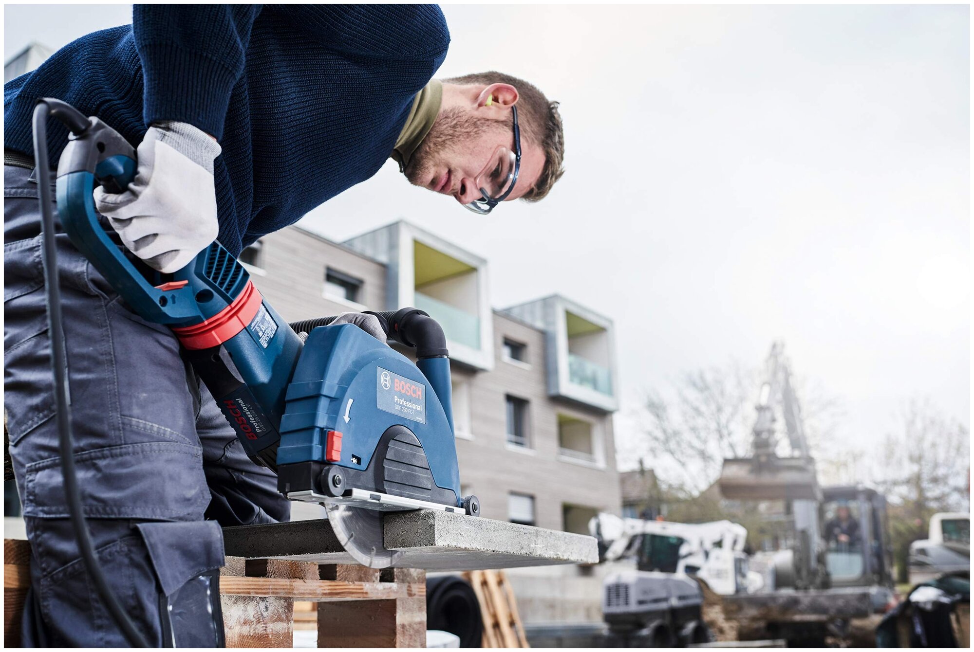 Изображение Диск алмазный отрезной 125x2x22.23 BOSCH Standard for Universal (2608615059)