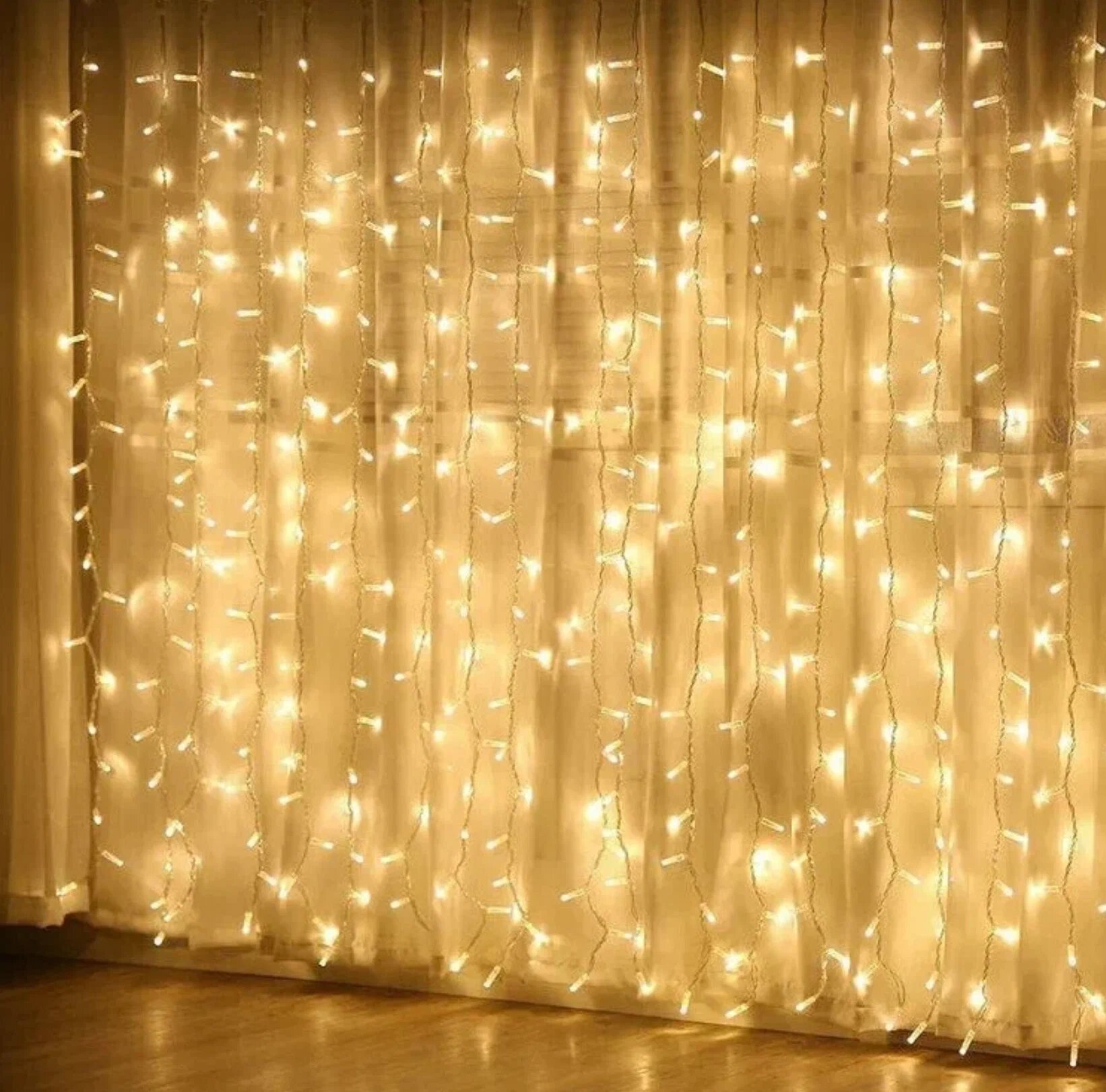 Светодиодная гирлянда-штора 3х3 / бахрома / дождик / занавес / роса, новогоднее украшение 300х300 см, разноцветный